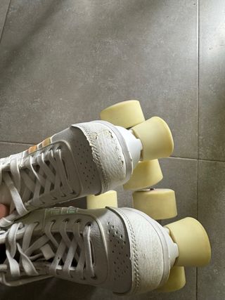 Patines de 4 ruedas blancos