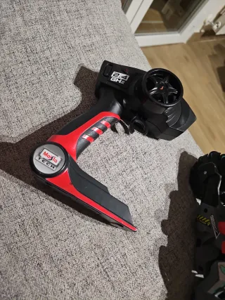 Moto RC 2.4 GHz con control remoto para derrapar