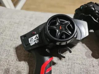 Moto RC 2.4 GHz con control remoto para derrapar