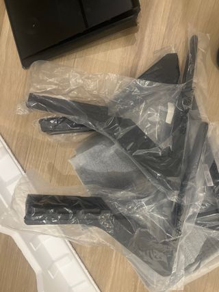 Bases TV Samsung 77 y 83 sin abrir