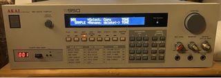 Akai S-950 Sampler