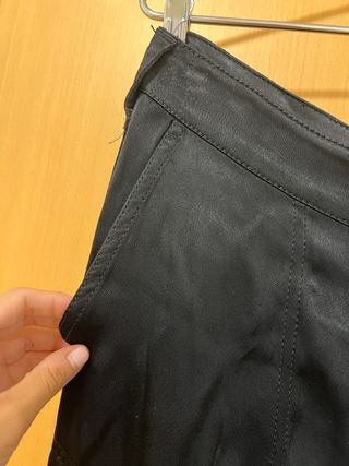 Pantalón negro Zara