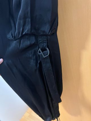 Pantalón negro Zara