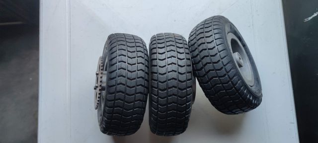 Ruedas neumáticas 9x3.50-4 con llanta Lote de 2