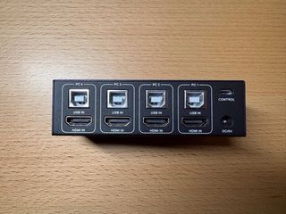 Commuttore KVM HDMI 4K 4 in 1