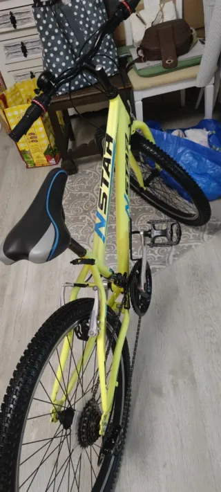 Bicicleta Montaña Amarilla NSTAR