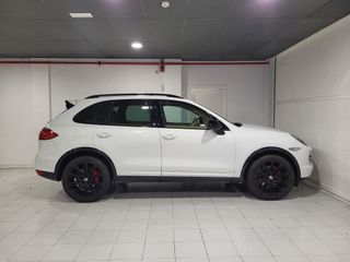 Porsche Cayenne 2012
