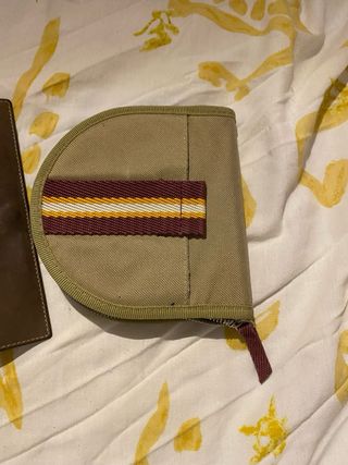 Lote Cartera Mujer y álbum CD s