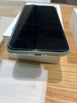 iPhone 11 Verde 64GB