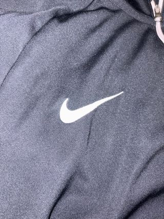 Chaqueta deportiva Nike negra 1/4 cremallera