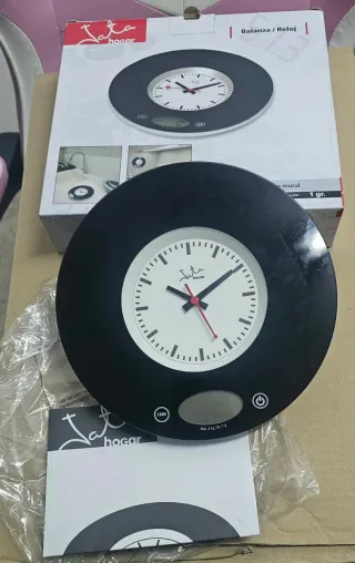 Báscula y Reloj Jata Hogar