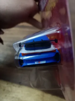 Scalextric Compact Cupra león escala 1.43 con luz