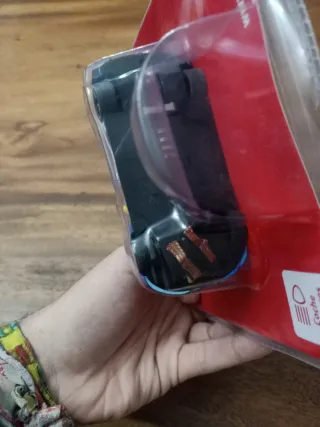 Scalextric Compact Cupra león escala 1.43 con luz