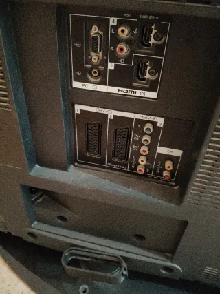 Televisor Sony Negro y Plateado