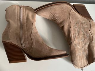 Botines camel imitación piel