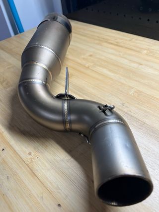 Medium Pipe para KTM 390 Adventure R + escape