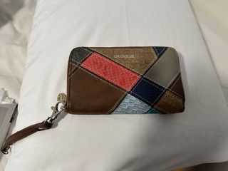 Monedero Desigual patchwork en petfecto estado