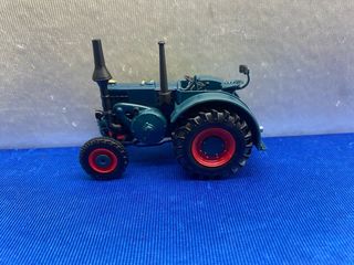 TRACTOR DE MINIATURA LANZ D8506 1949 ESCALA 1:43