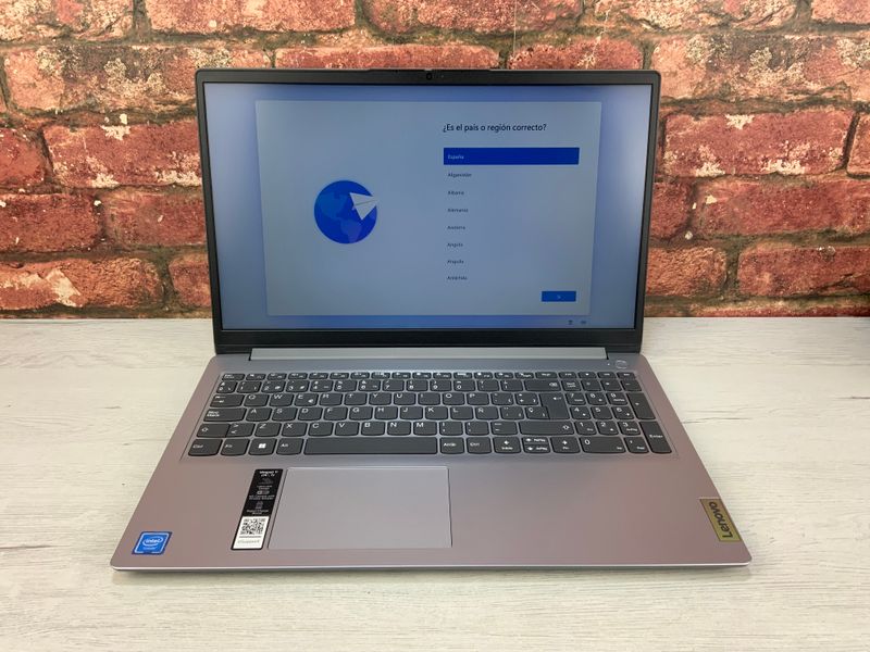 Portátil Lenovo IdeaPad 1 15IGL7