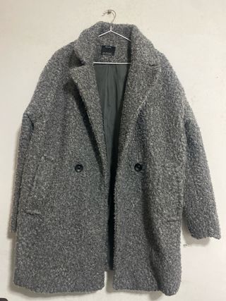 Abrigo polar gris Bershka mujer