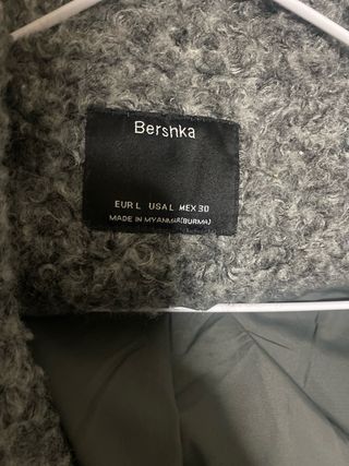 Abrigo polar gris Bershka mujer