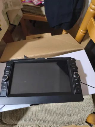 Pantalla radio multimedia para Toyota Advensis