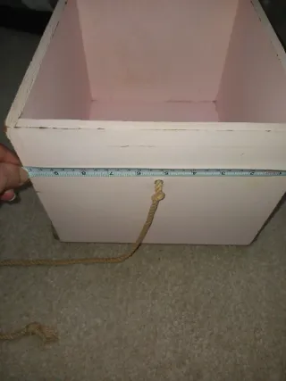 Carro de madera para juguetes