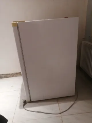 Nevera Daewoo A+ 50x50 Largo 81