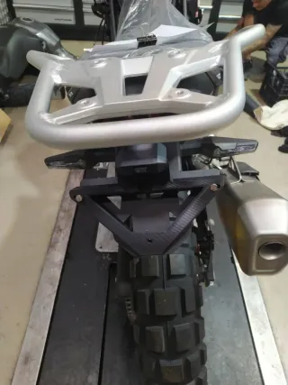 Soporte matrícula deportivo y cuna 3 d - Moto