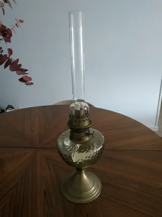 Quinqué antiguo latón y cristal