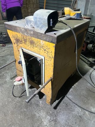 Cortadoras y estribadoras ferralla. Cizallas. Etc