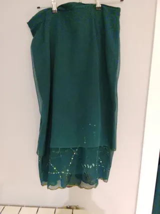 Conjunto falda y blusa verde lentejuelas