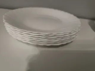 Juego de platos llanos y de postre