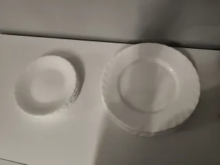 Juego de platos llanos y de postre