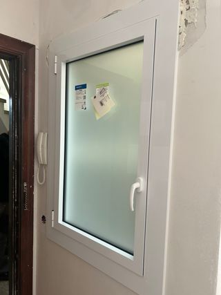 Ventana de aluminio