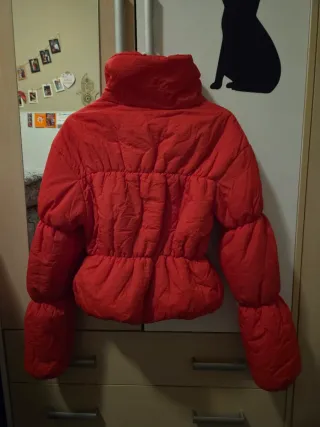 Chaqueta corta roja