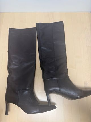 Botas altas piel marrón Massimo Dutti T40