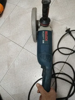 Radial Bosch GWS 24-230