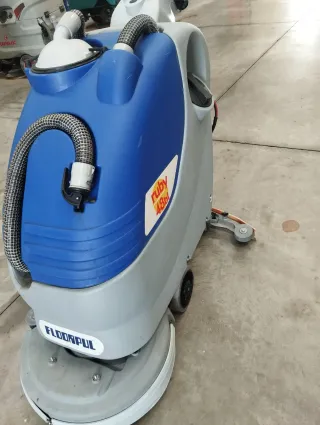 Fregadora industrial Floorpul Ruby 48bt