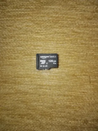 Tarjeta MicroSD Amazon Basics 128GB