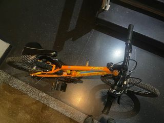 Bicicleta QÜER Niño 20” 6 Vel.