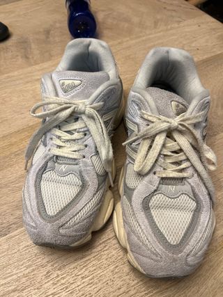 Zapatillas New Balance 9060 Beige/Gris