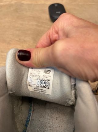 Zapatillas New Balance 9060 Beige/Gris