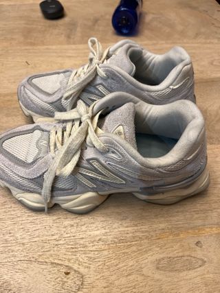 Zapatillas New Balance 9060 Beige/Gris