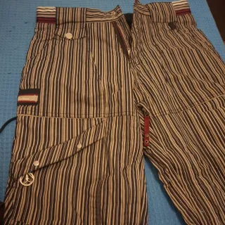 Pantalones y guantes de nieve con bolsa