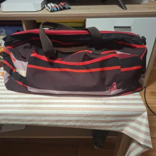 Pantalones y guantes de nieve con bolsa