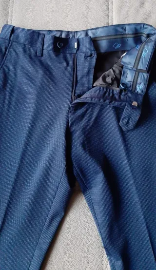 Traje juvenil azul para graduación, celebraciones.