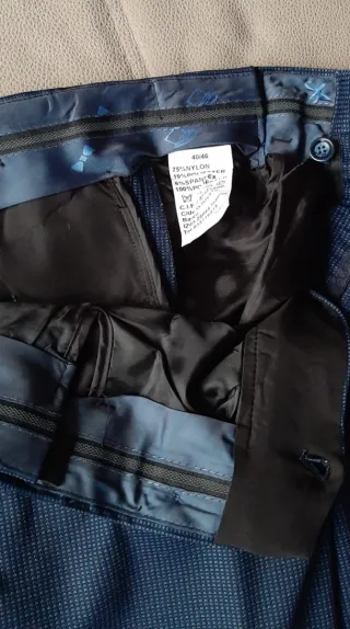 Traje juvenil azul para graduación, celebraciones.