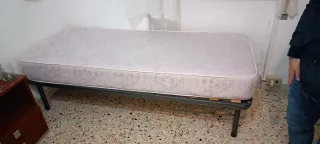 Letto singolo metallo e doghe legno