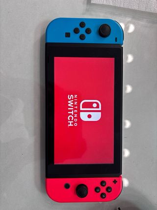 Nintendo Switch Azul y Rojo